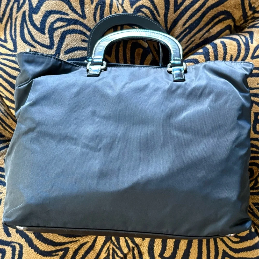 Prada canapatwo way